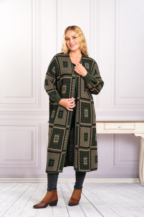 Cardigan tricotat kaki cu model geometric crem