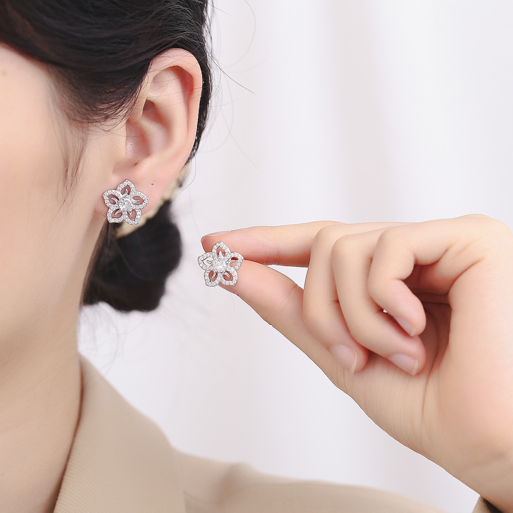 Cercei argint 925, JW806, model floare zirconiu alb, placati cu rodiu - poza 2