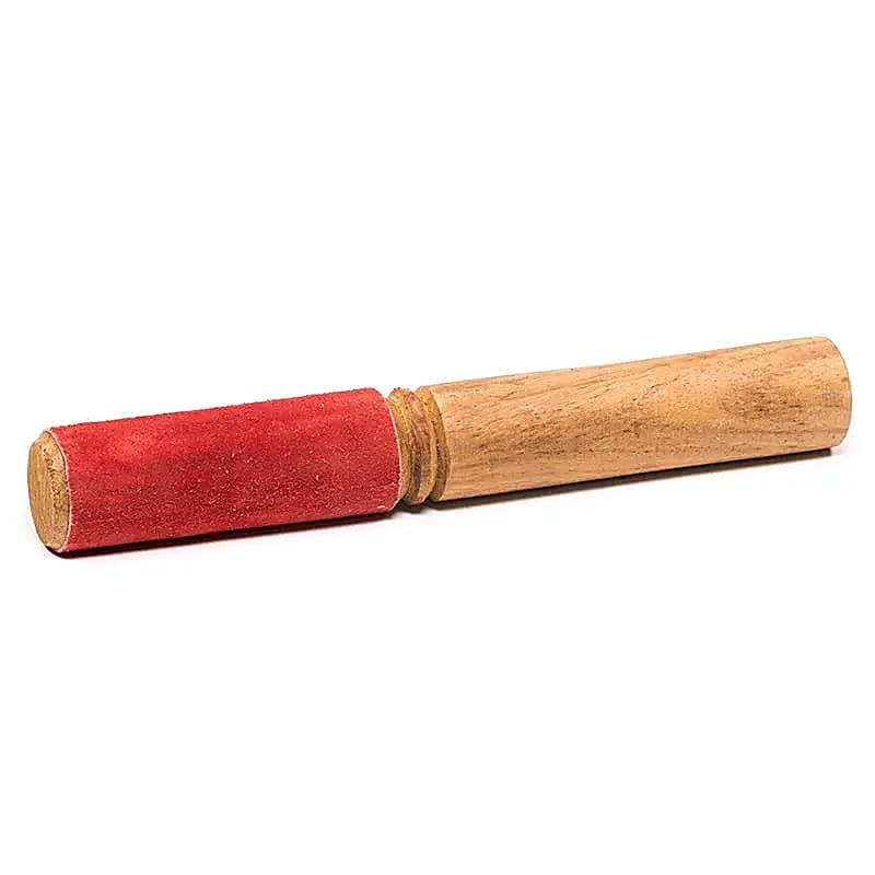 Ciocănel din lemn pentru bol tibetan – rubbing stick cu piele întoarsă roșie 19 cm