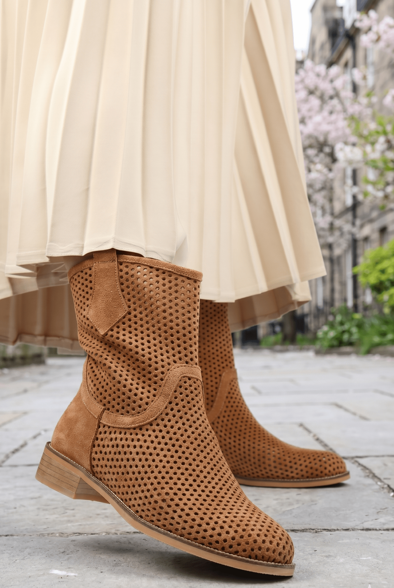 Cizme Perforate de Vara din Piele - CAZY CAMEL
