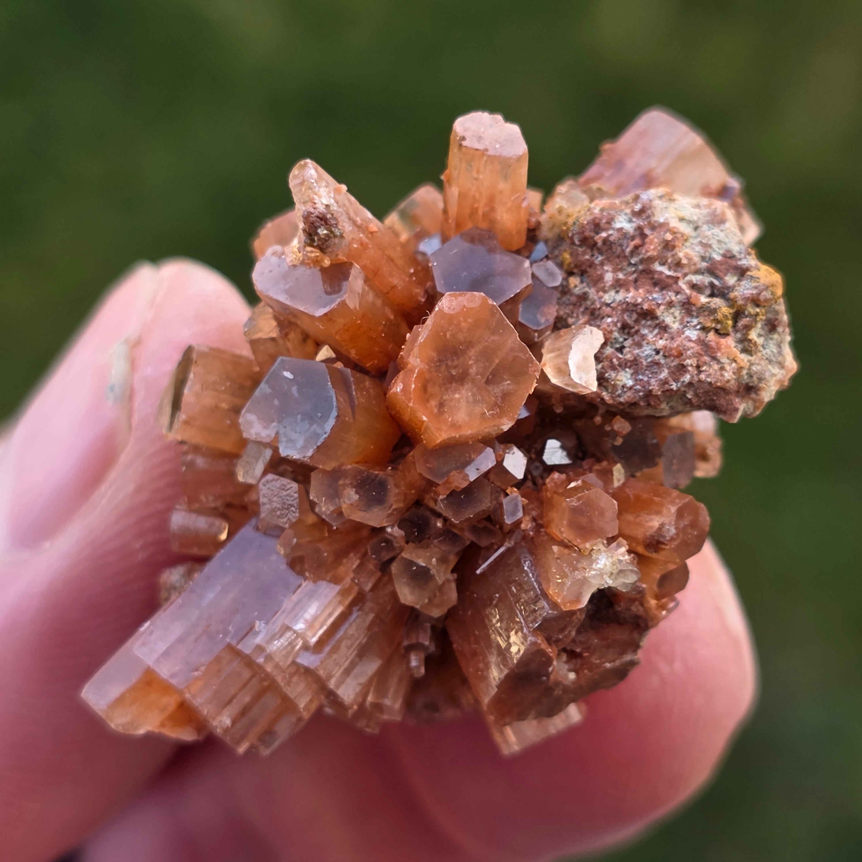 Cluster cristal aragonit din Maroc model 9