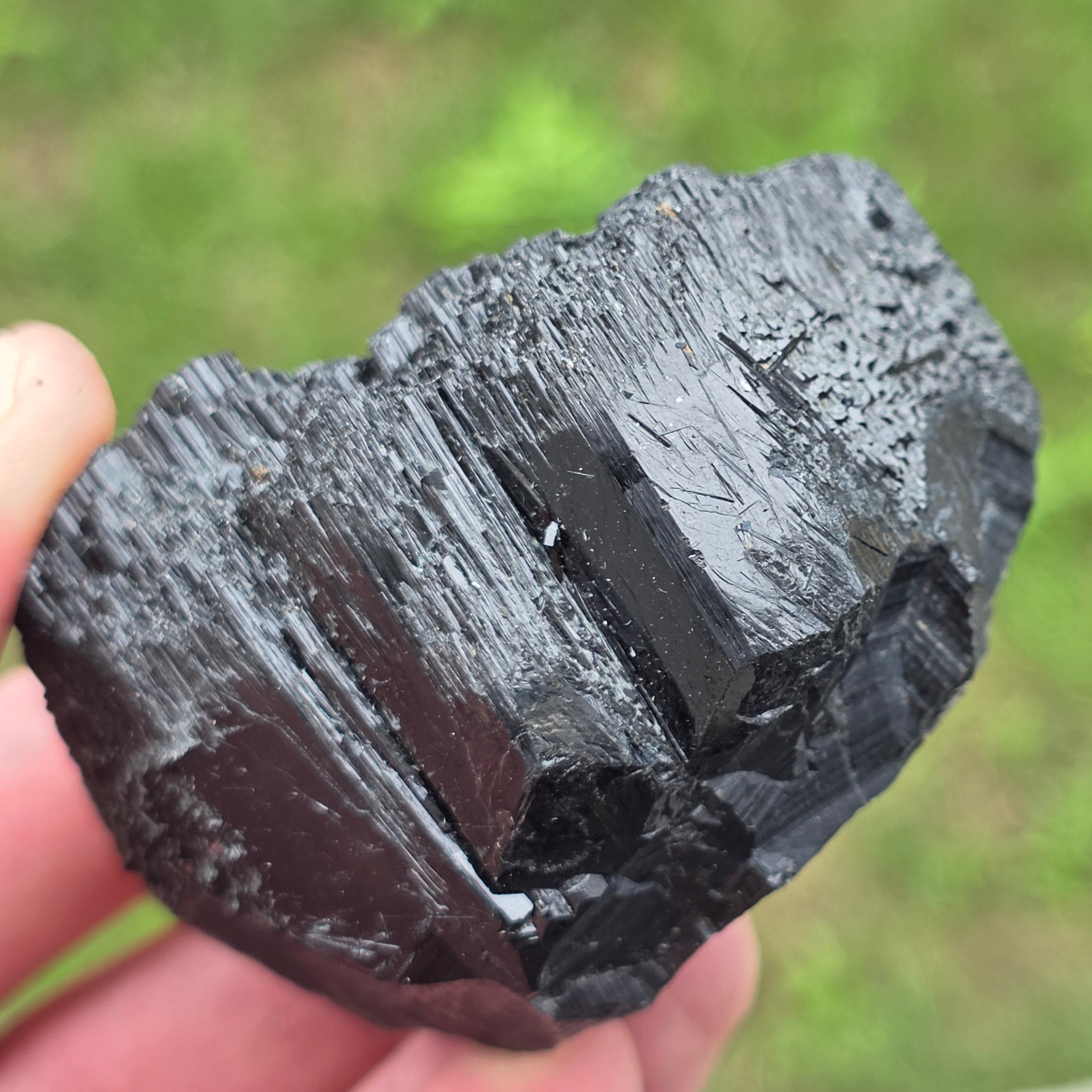 Cluster turmalina neagra model 19 din Erongo, Namibia