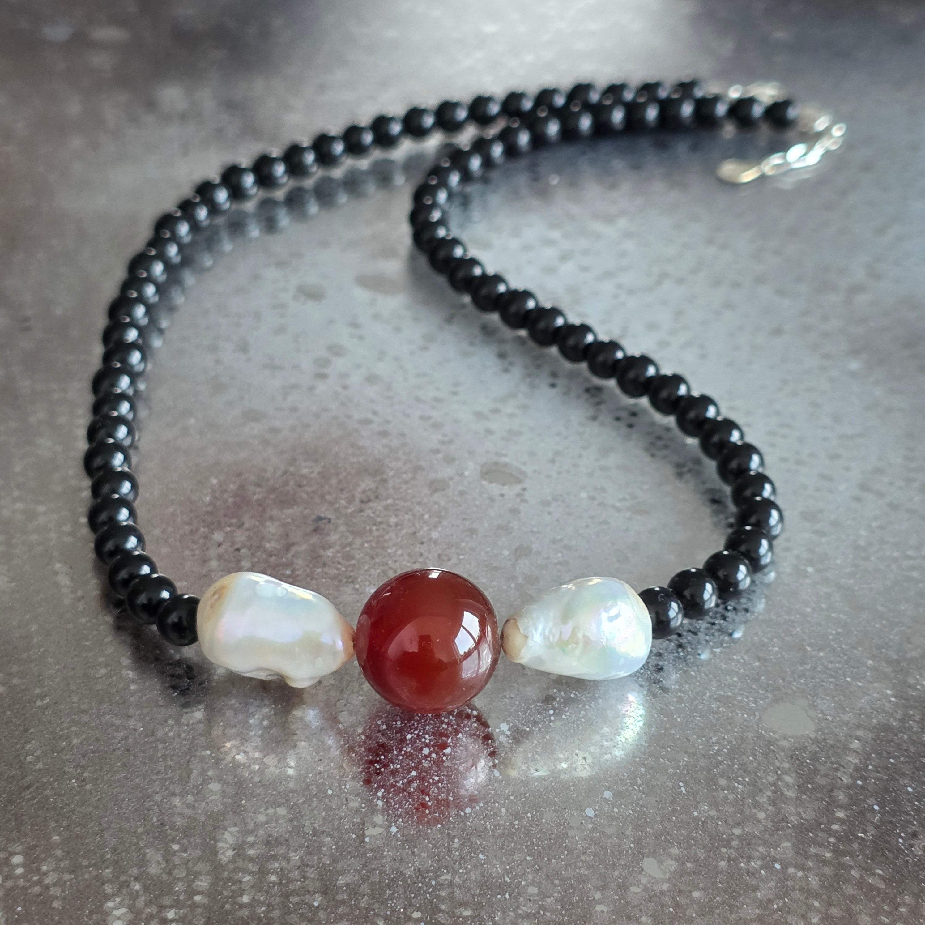 Colier obsidian, carneol si perle Rooted Glow#13