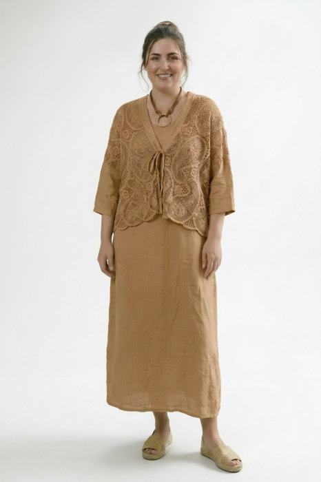 Compleu rochie lunga din in cu blazer dantelat si croi lejer boem elegant, camel
