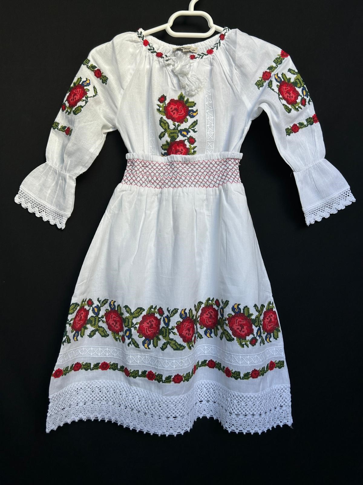 Compleu tradițional fete, fustă și ie, TM1276 *motive florale* - 10