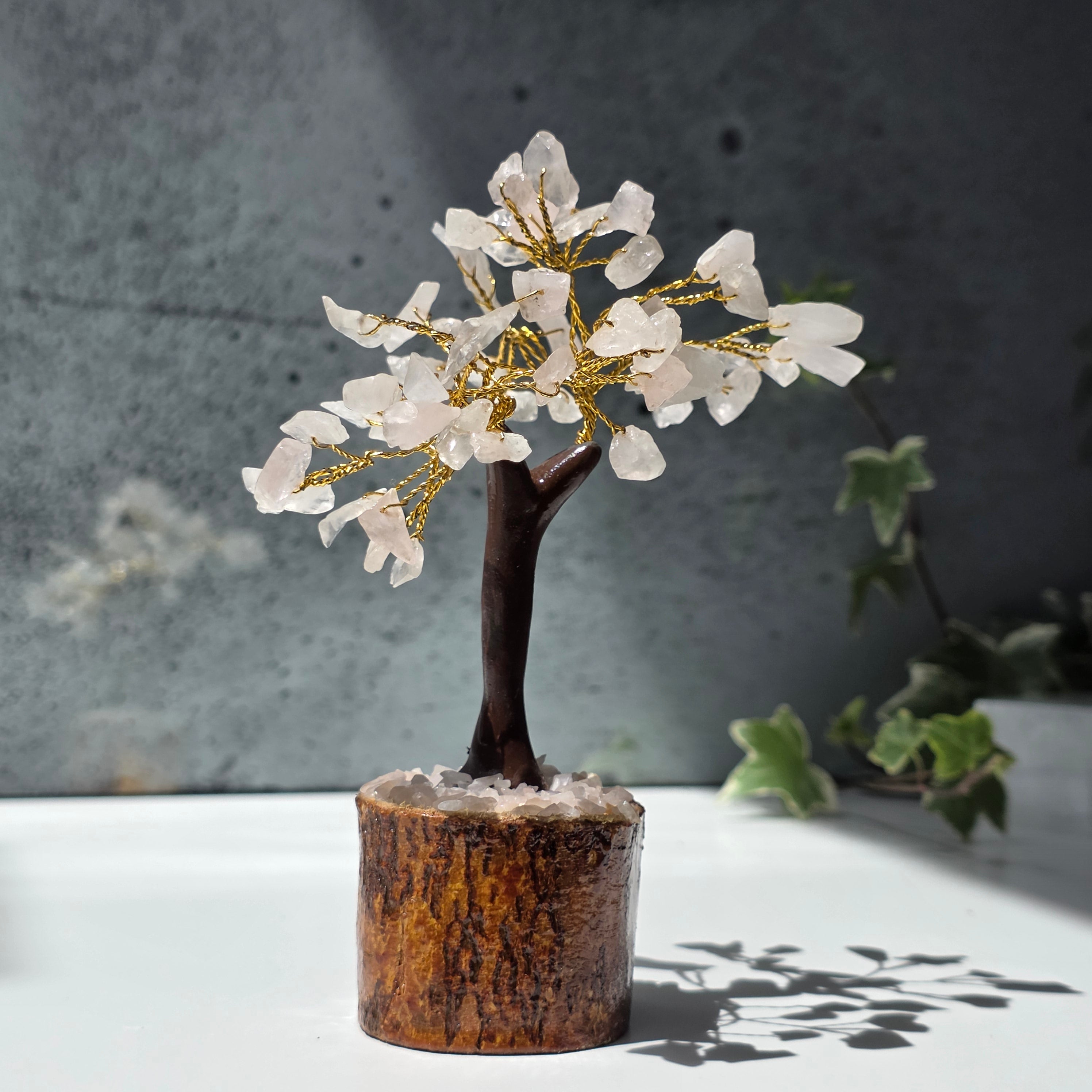 Copac feng shui cuart roz pe bază de lemn – mărime S