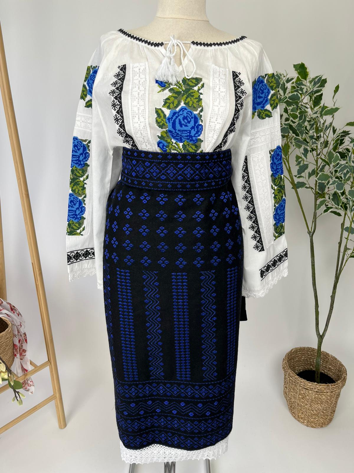Costum tradițional feerie TM1882 - catrință, brâu și ie - S