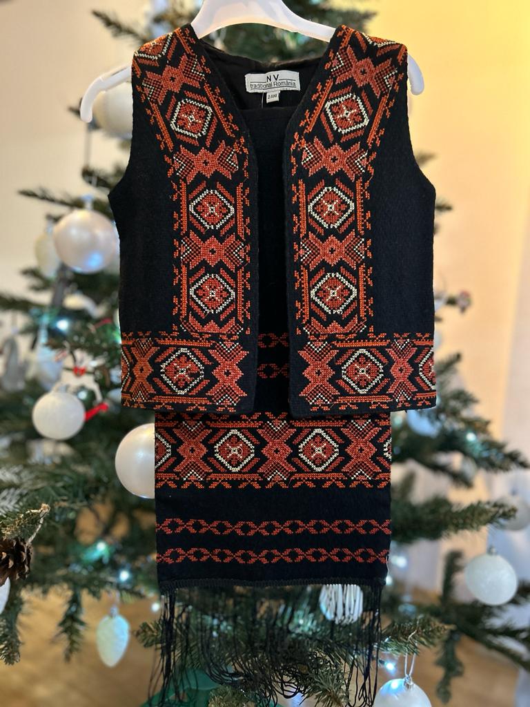 – Costum tradițional fete – TM703 - 16