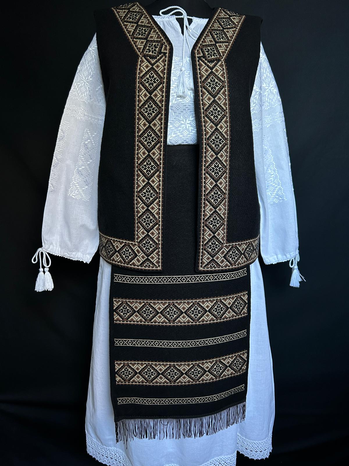 Costum tradițional TM1581 *culorile toamnei*