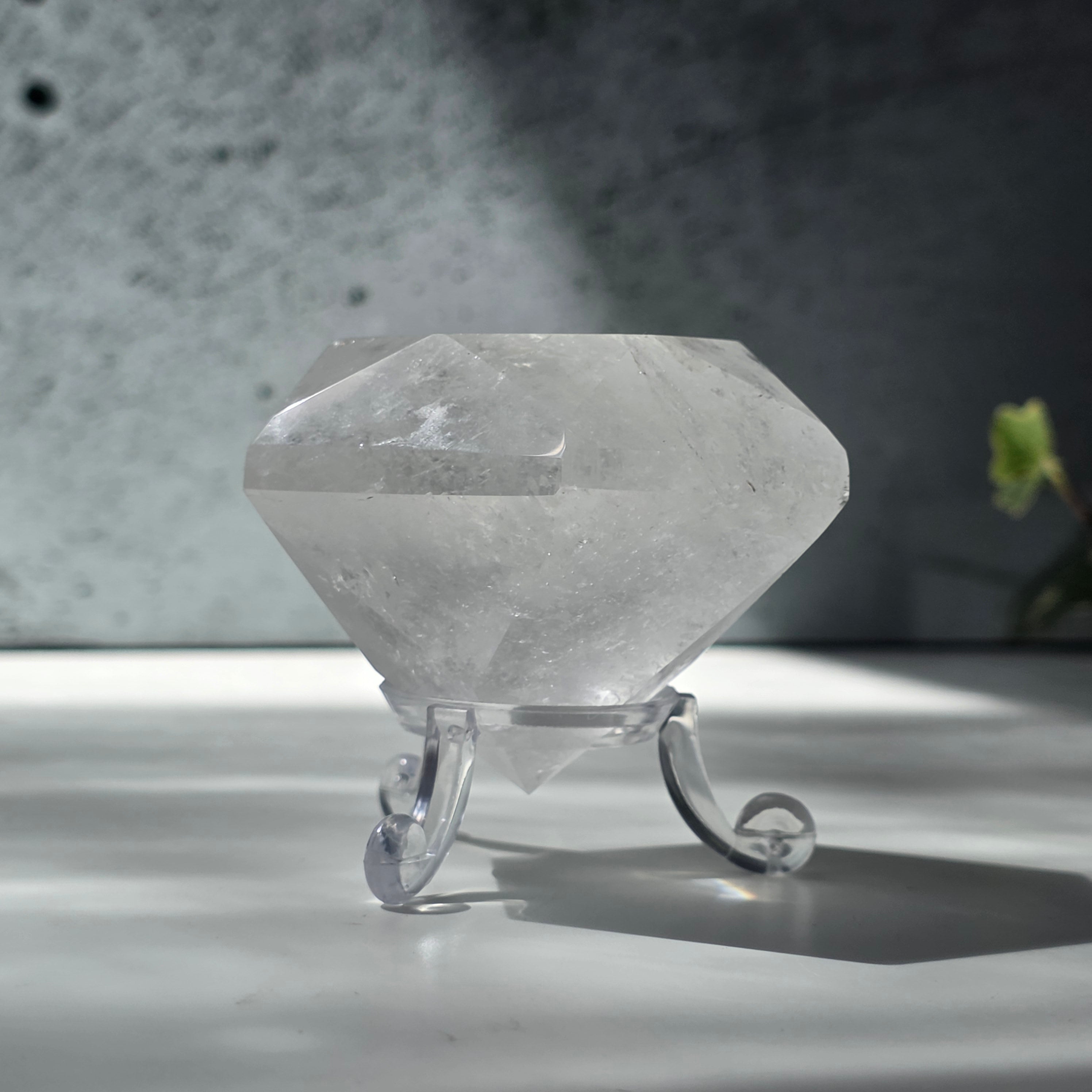 Cuart forma diamant calitate extra, cristal de stanca/cuart incolor m7