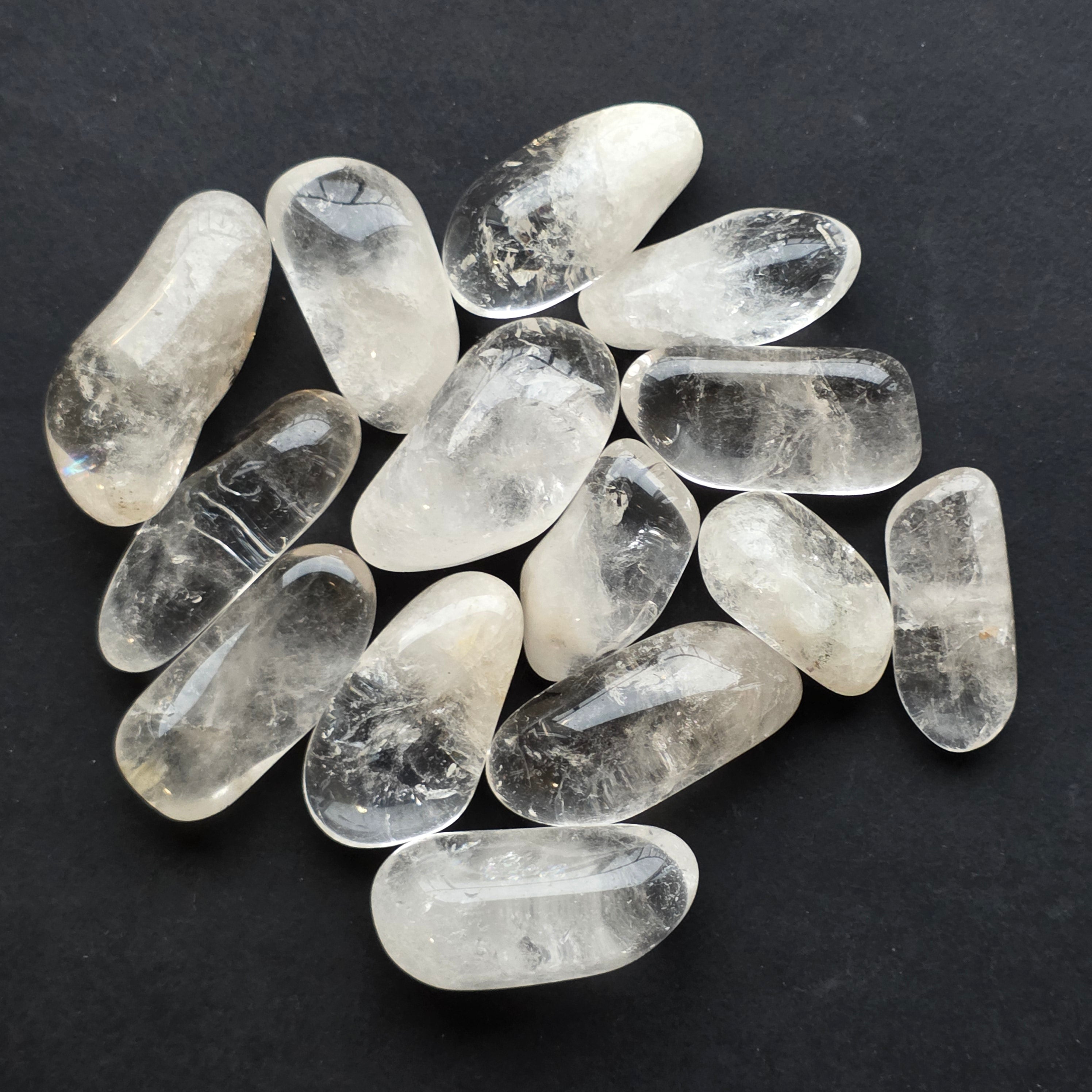 Cuart incolor ICY piatra rulata L