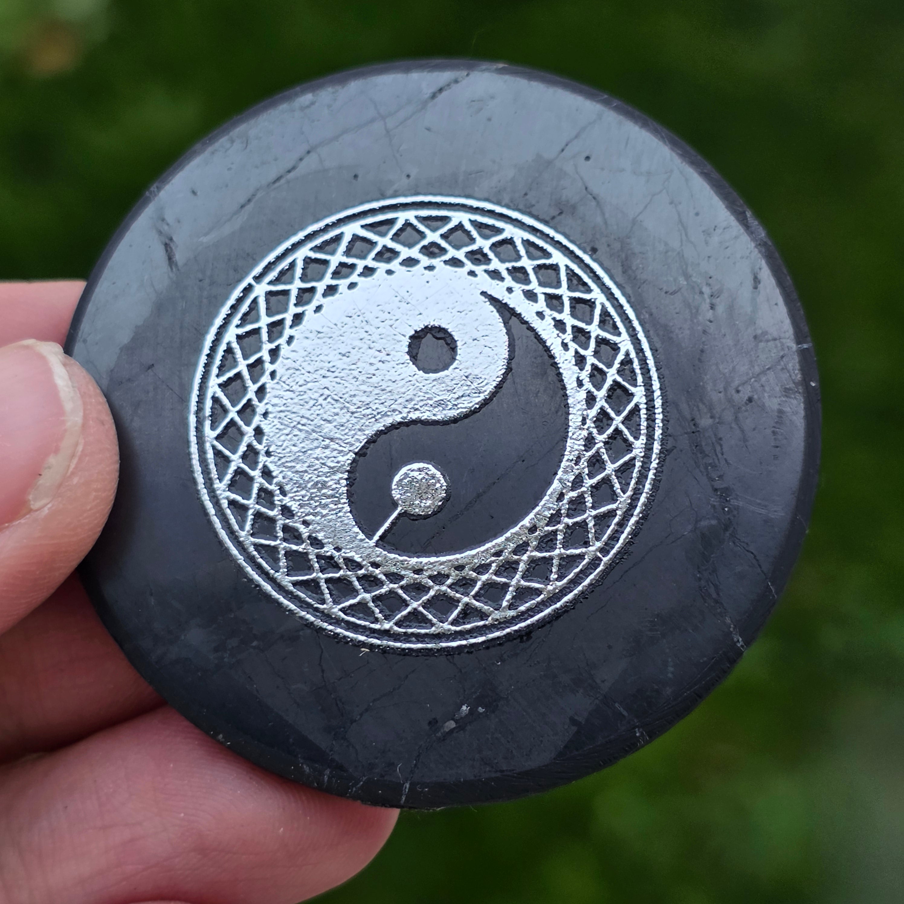 Disc din Shungit adeziv Yin Yang Silver