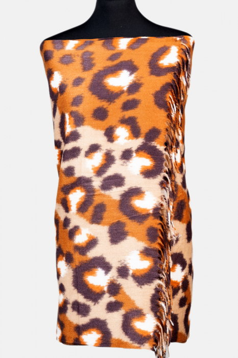 Esarfa cashmere model animal print cu nuante de caramiziu si bej