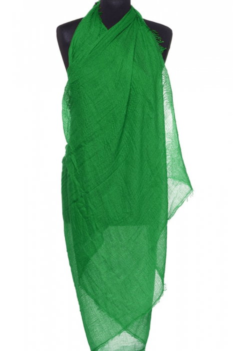 Esarfa dreptunghiulara tip pareo cu aspect creponat din vascoza, verde crud