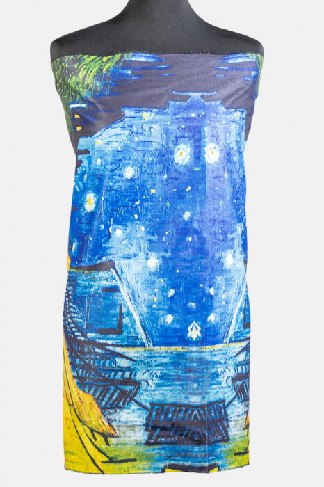 Esarfa vascoza cu model inspirat dupa Cafeneaua de Van Gogh