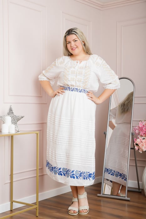 Fusta traditionala alba cu broderie florala albastra Clara 01