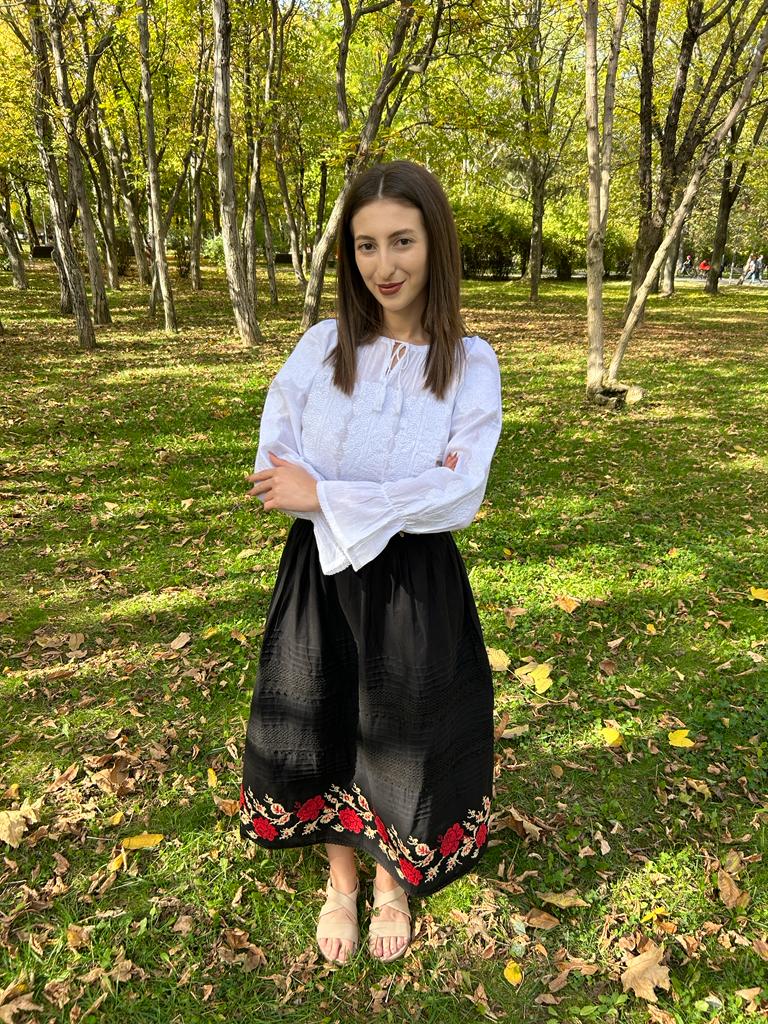 Fustă tradițională femei TM250 motive florale - L
