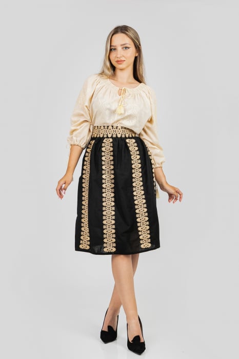 Fusta traditionala neagra cu broderie florala crem Cecilia 01
