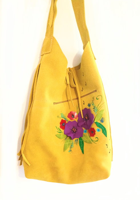 Geanta handmade galbena ,cu flori 3D ,din piele naturala intoarsa,unicat