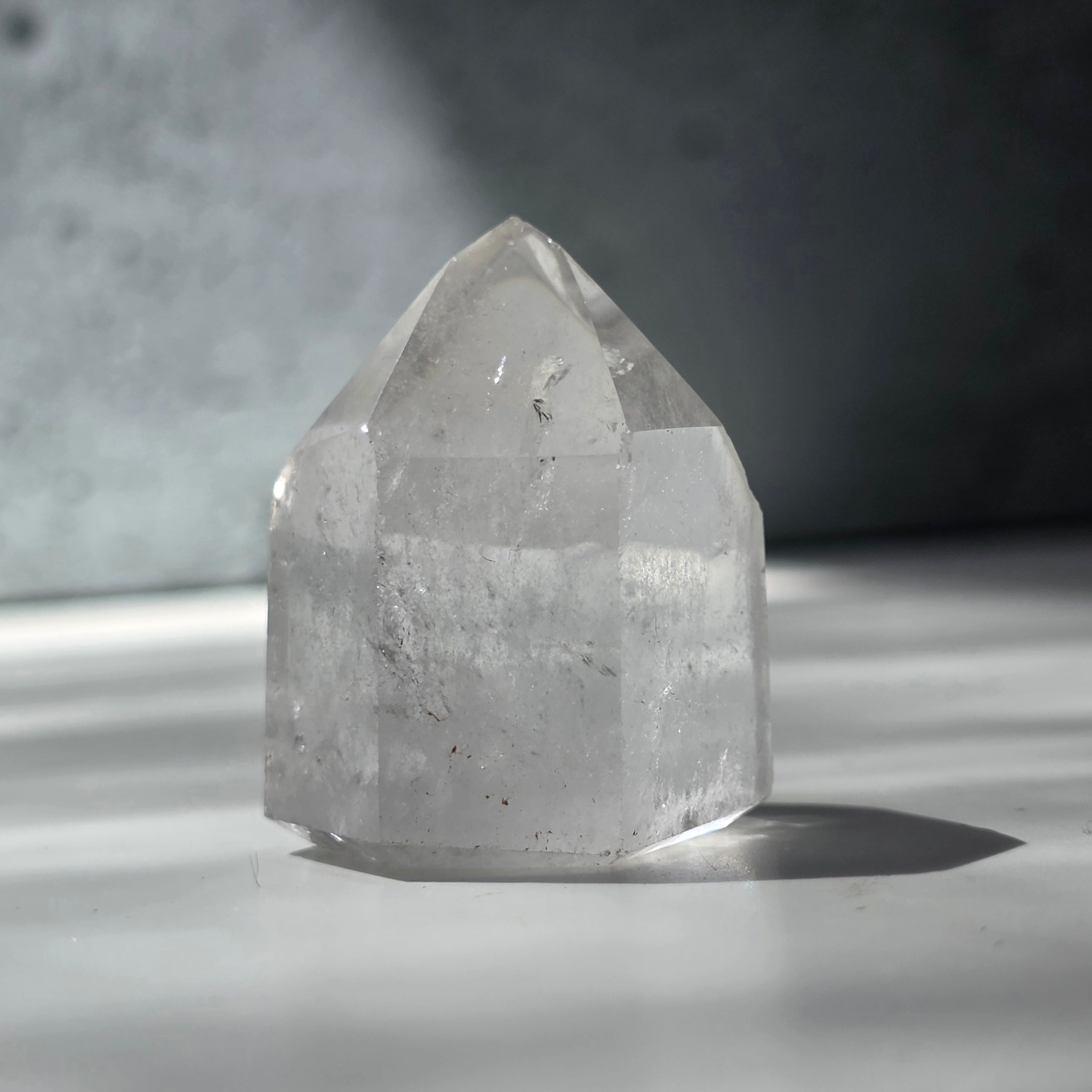 Generator/ varf cuart de stanca cristal incolor ICY 13