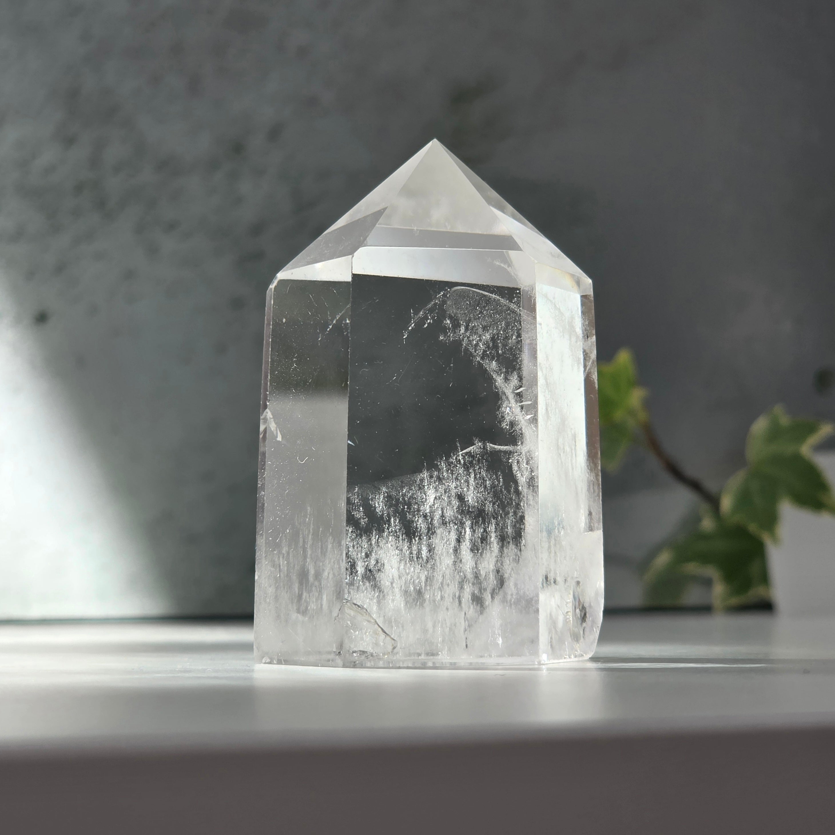 Generator/ varf cuart de stanca cristal incolor ICY 18