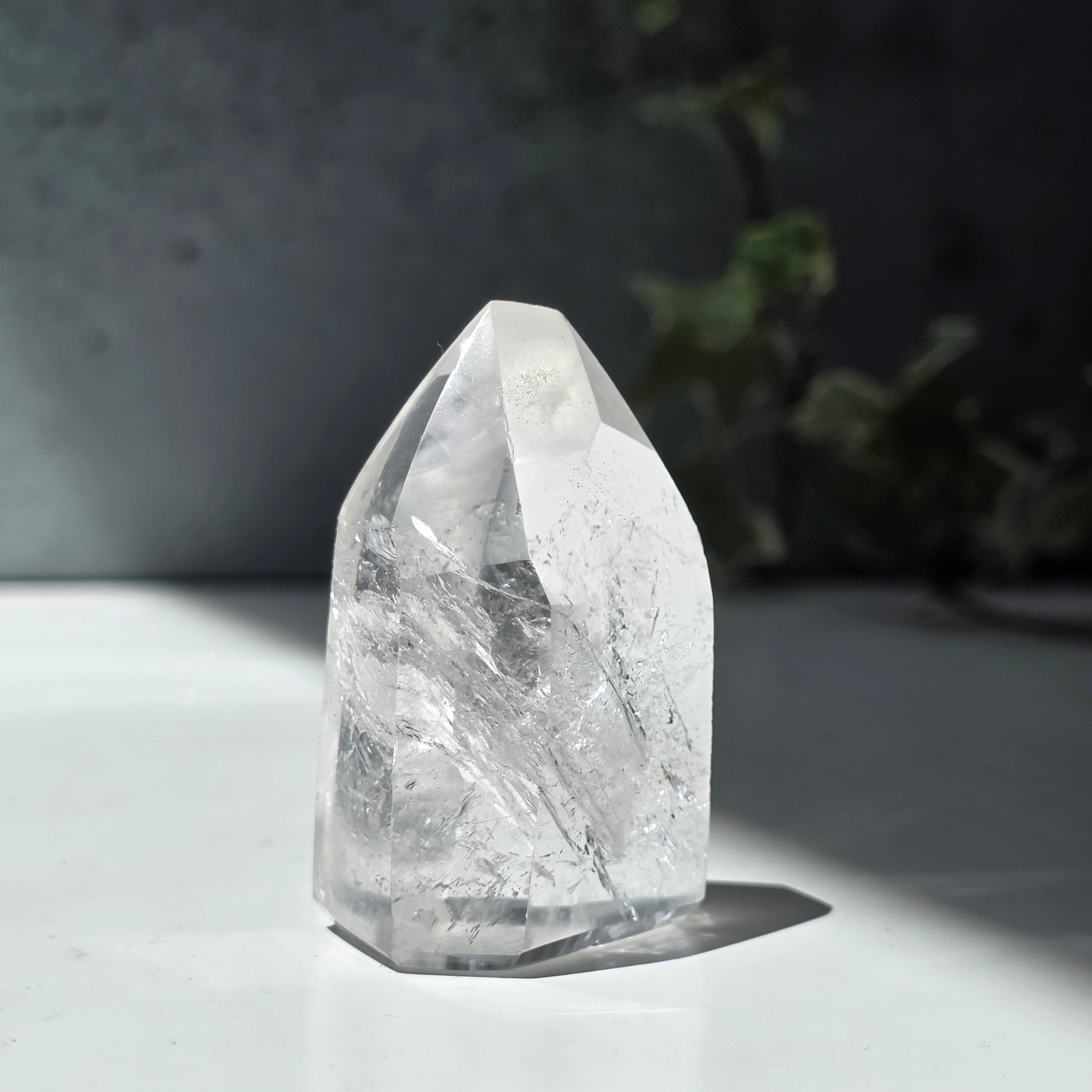 Generator/ varf cuart de stanca cristal incolor ICY 77