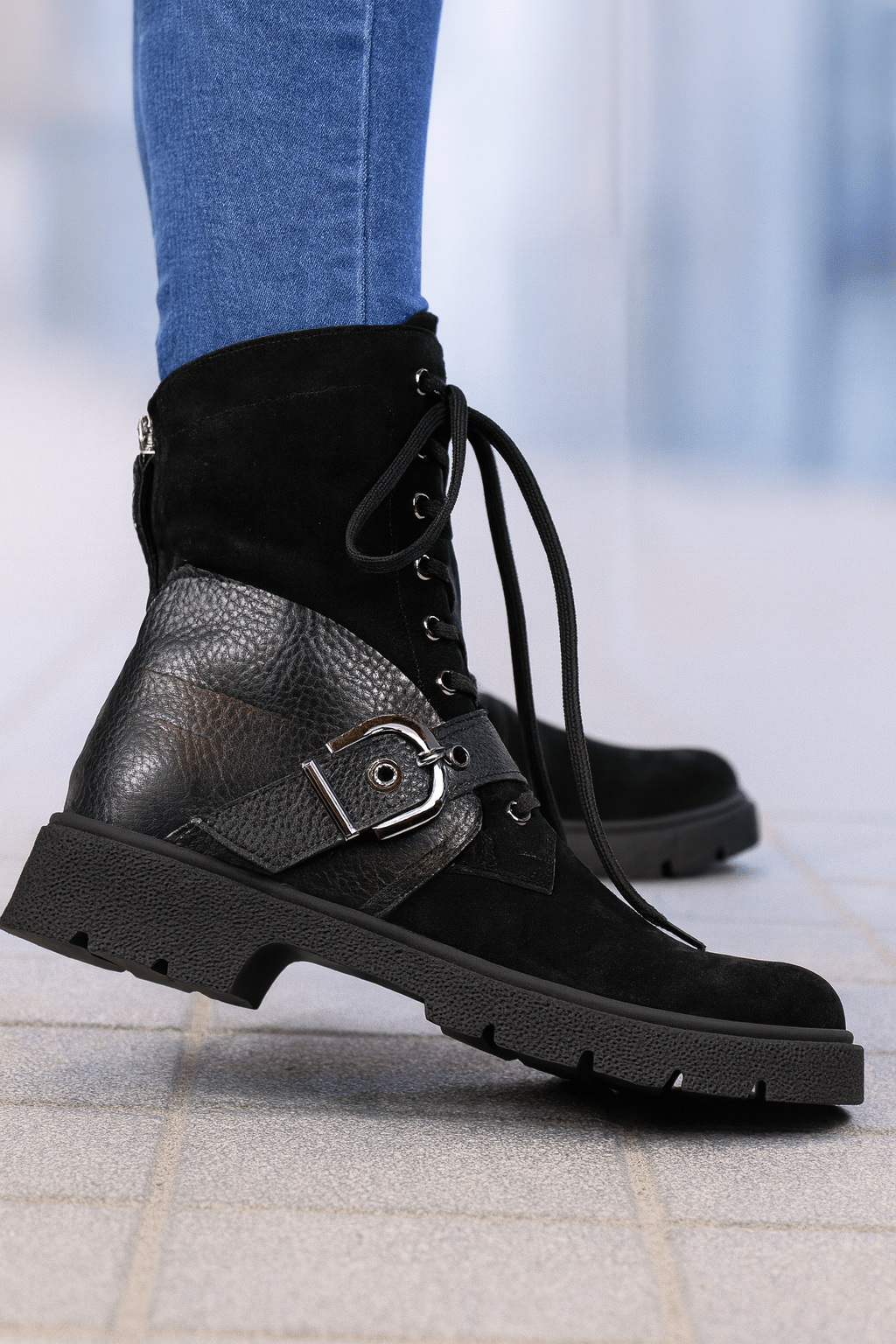 Ghete Casual Dama din Piele Intoarsa cu Catarama - LYA