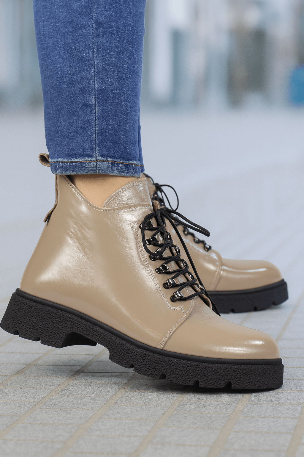 Ghete Casual Dama din Piele Lac Taupe cu Capse - PIA
