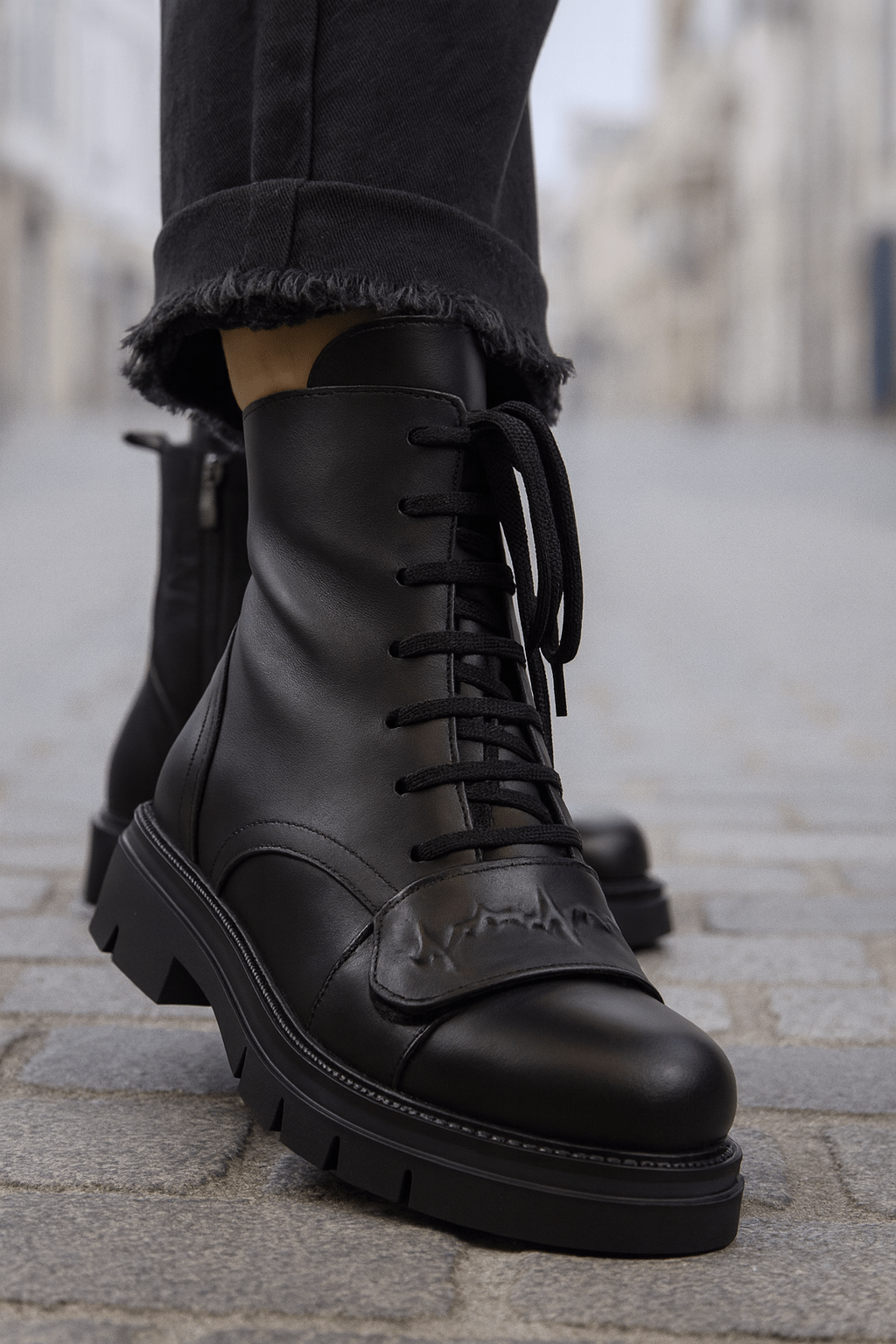 Ghete Casual Dama din Piele Negre cu Accesoriu - FATE