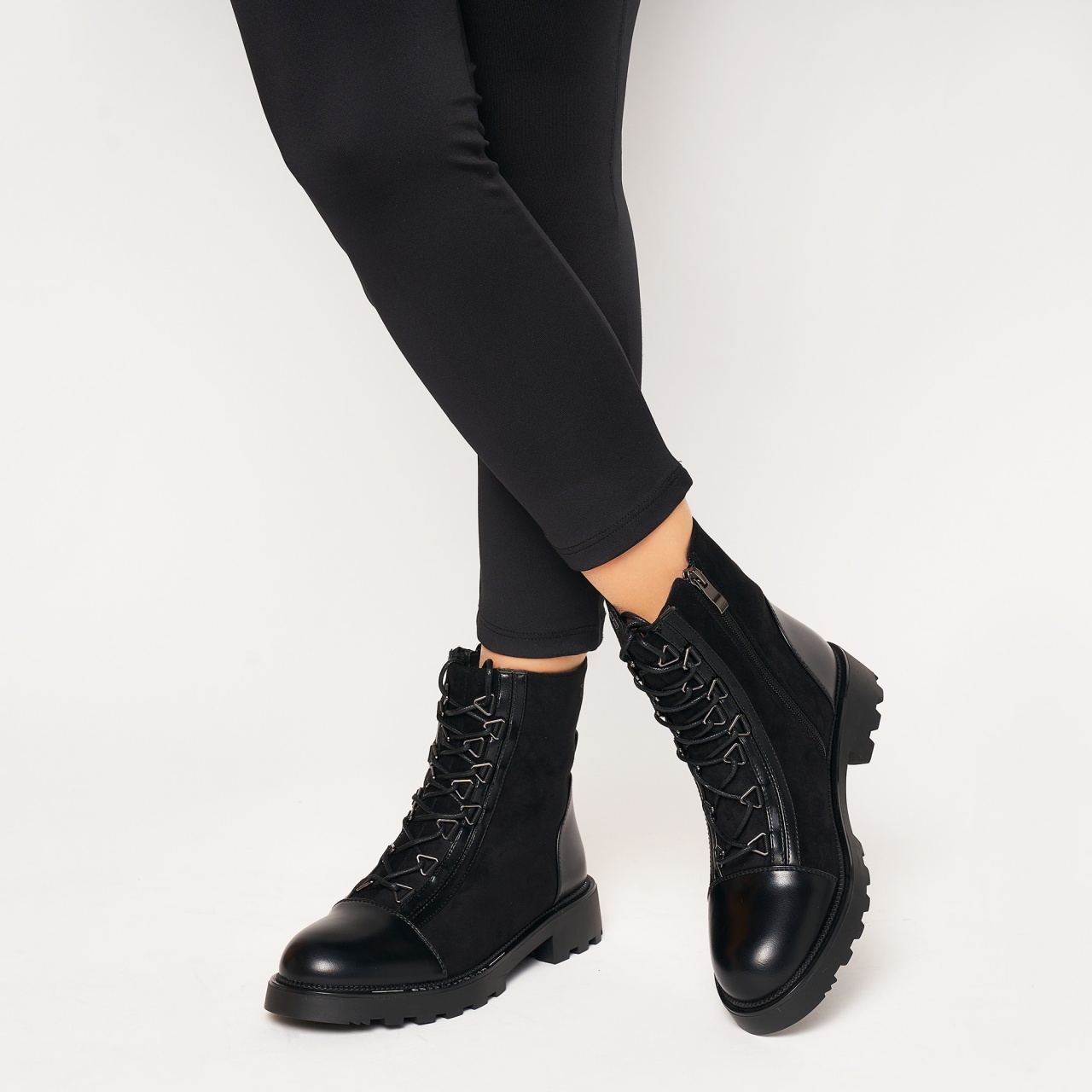 Ghete dama din Piele Ecologica + Piele Ecologica Intoarsa CRL0603 Negru