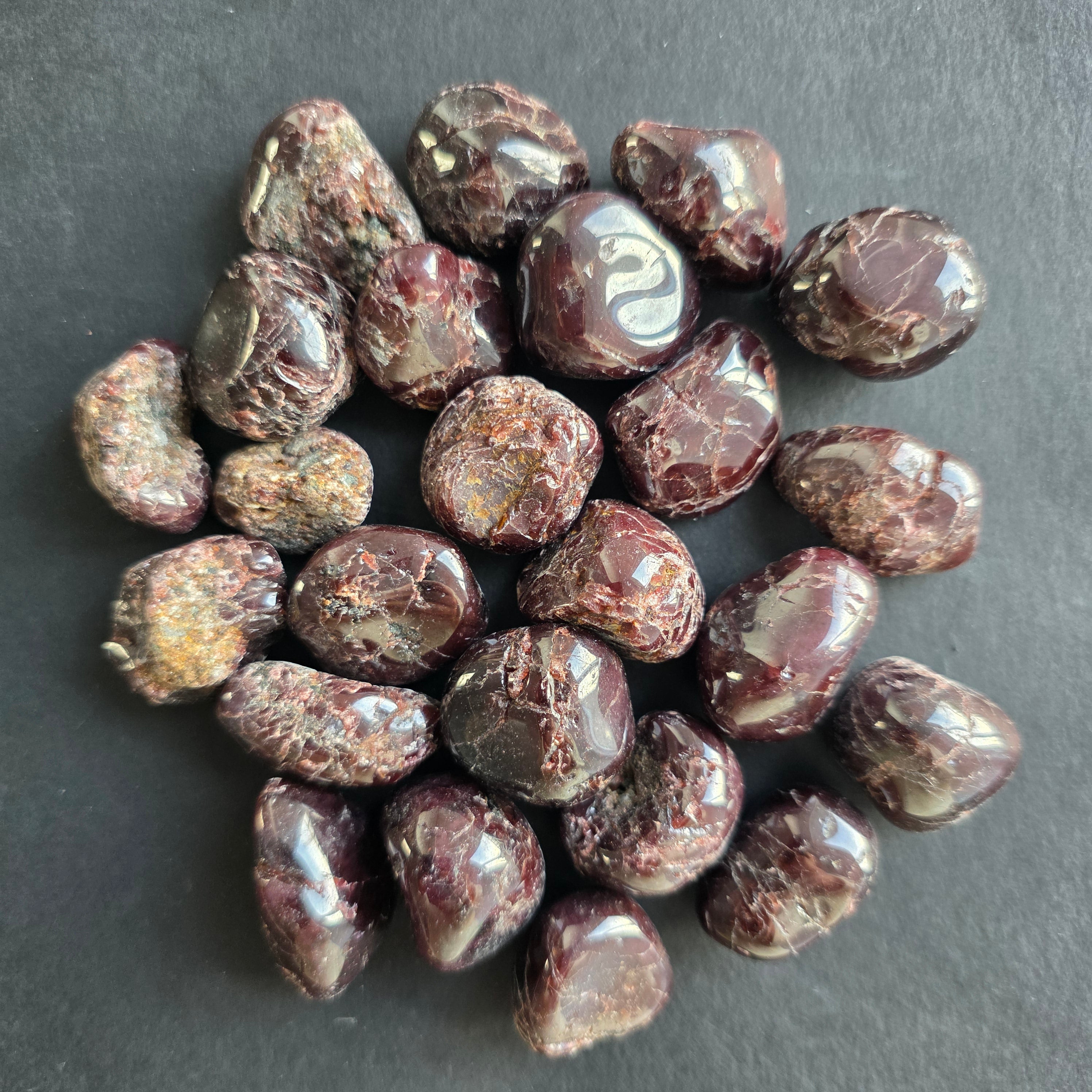 Granat piatra rulata calitate B