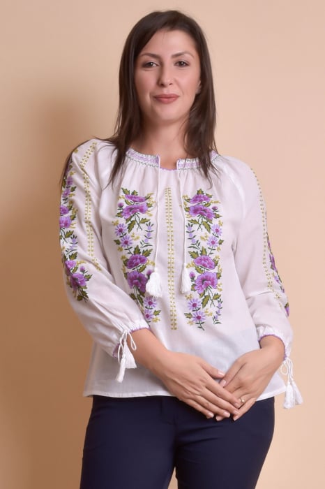 Ie traditionala alba cu motiv floral mov Florina 02 - maneca lunga