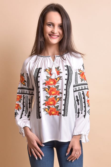 Ie traditionala alba cu motiv floral portocaliu Margareta