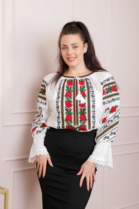 Ie traditionala alba cu motiv floral rosu Clementina 01