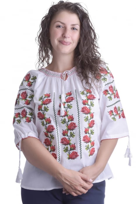 Ie traditionala alba cu motiv floral rosu Evelina