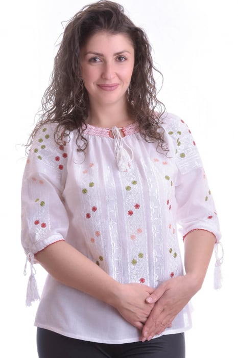 Ie traditionala alba cu motiv geometric multicolor Crina 02