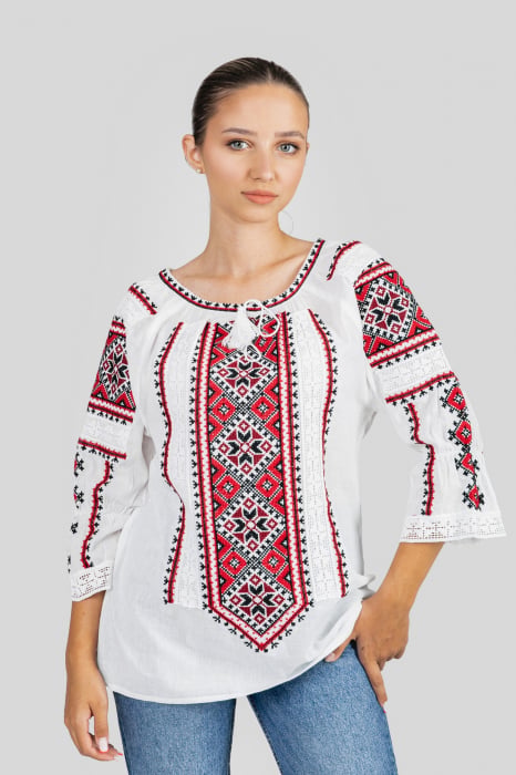 Ie traditionala alba cu motiv geometric rosu Paraschiva 05 - maneca scurta