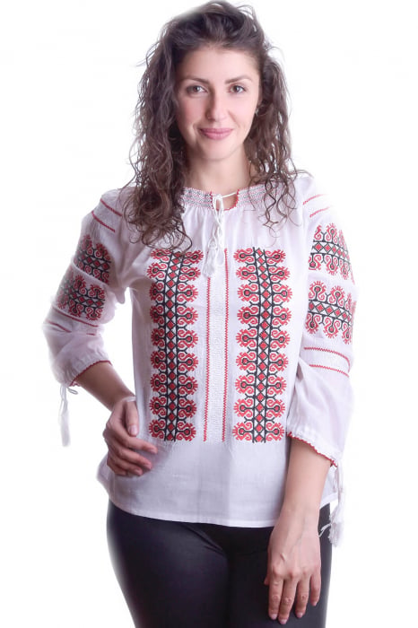 Ie traditionala alba cu motiv geometric rosu Vera 07