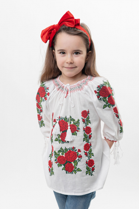 Ie traditionala alba pentru fetite cu motiv floral rosu Isabela