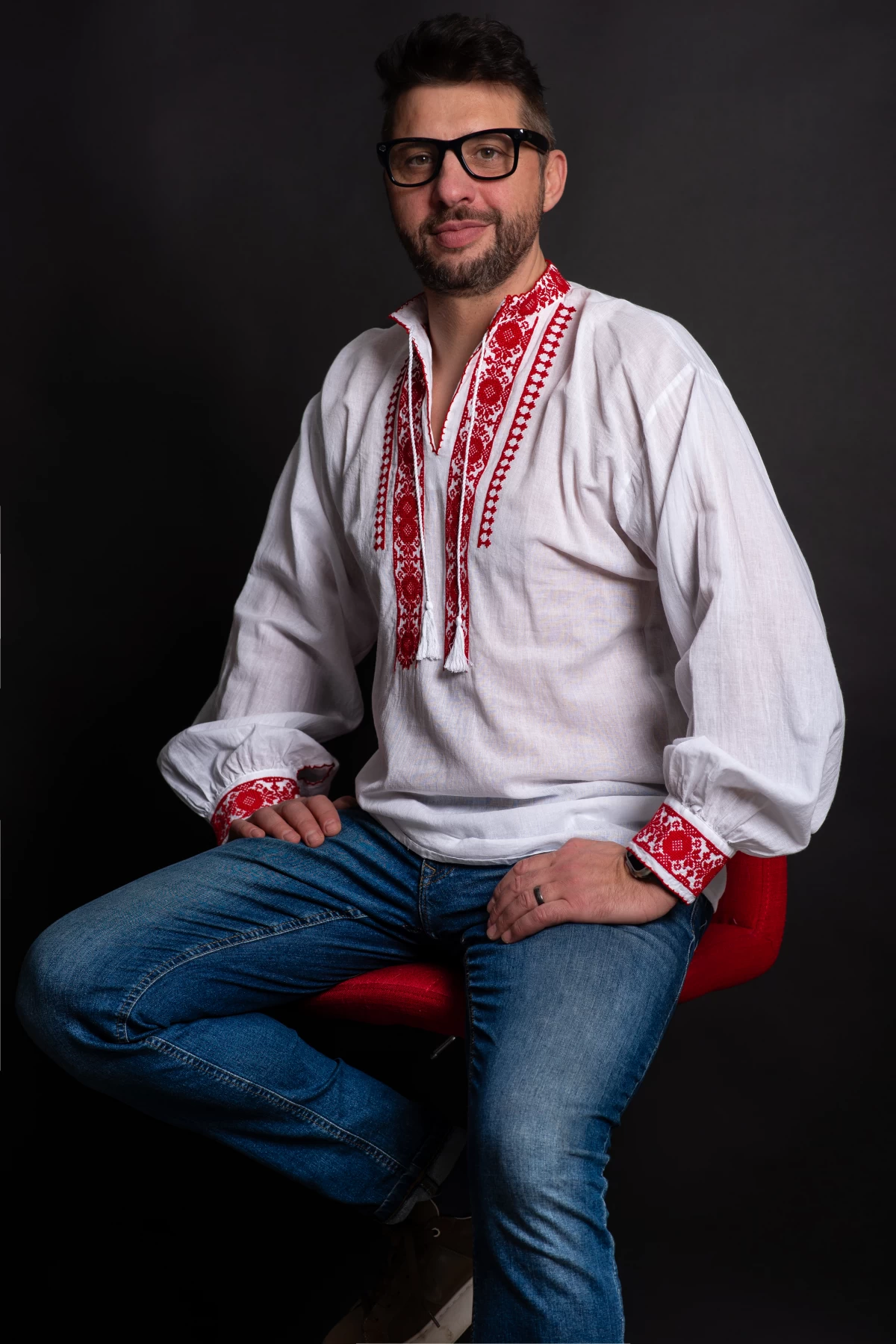 Ie traditionala barbati din bumbac Dorian cu broderie rosie