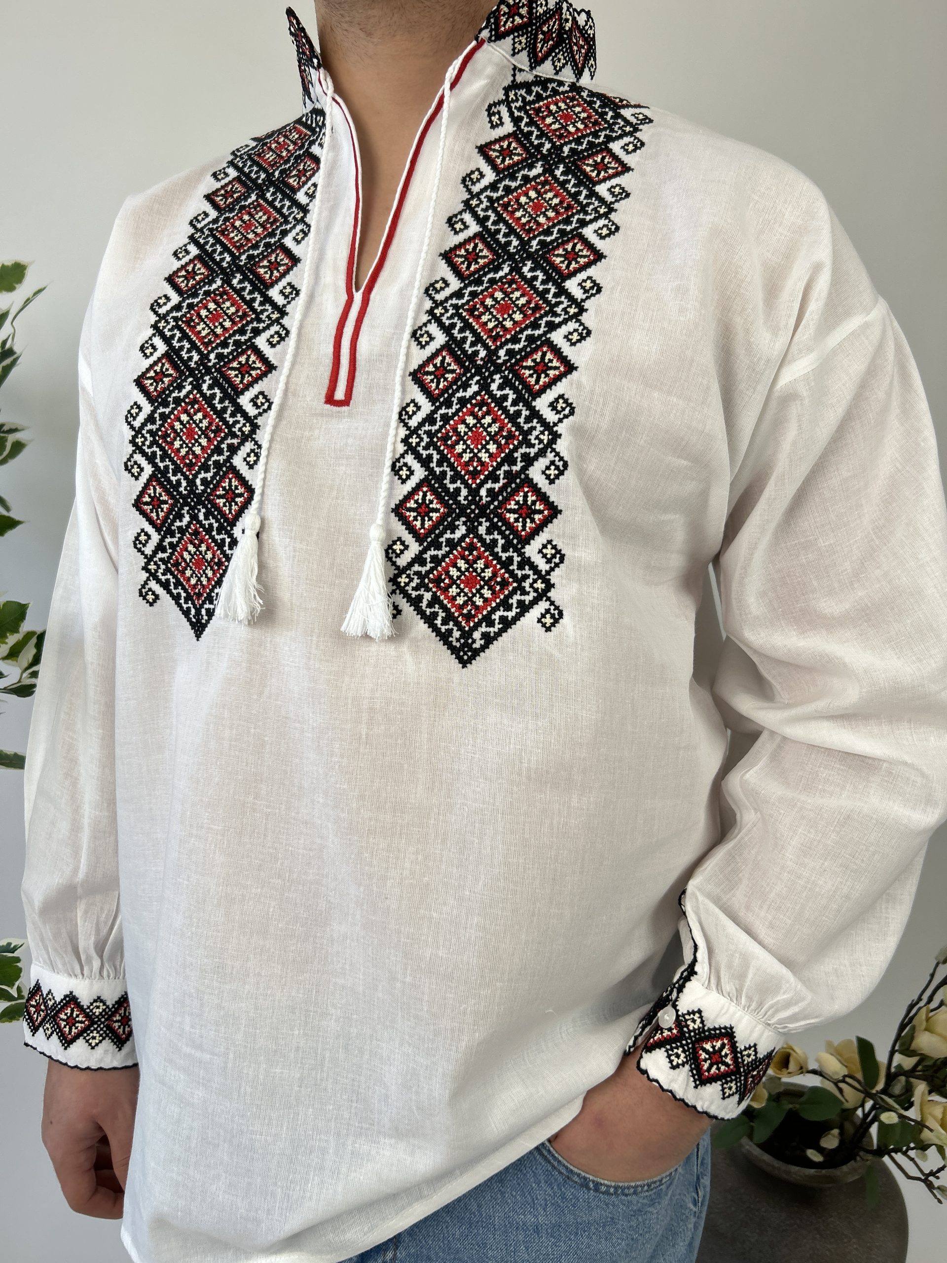 Ie tradițională bărbați TM1803 *figuri geometrice* - S