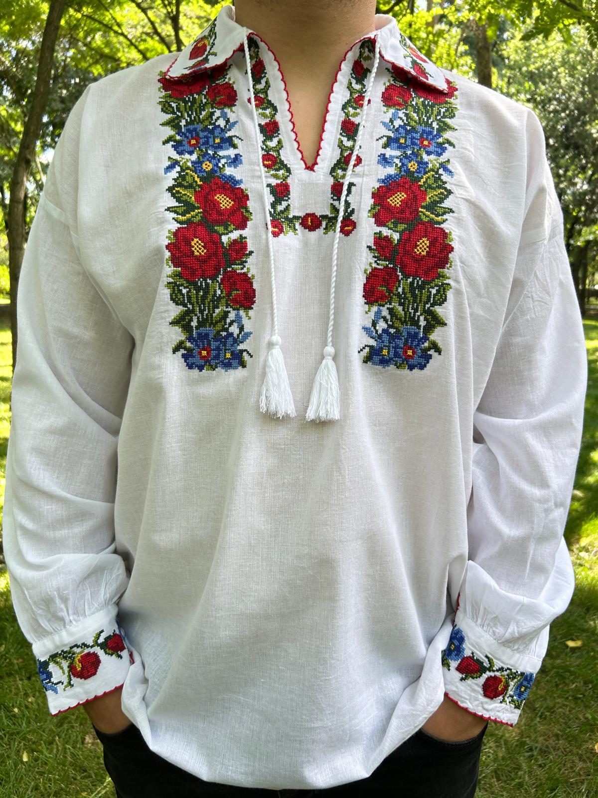Ie tradițională bărbați TM549 *motive florale* - S