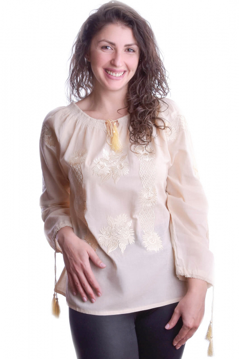 Ie traditionala crem cu motiv floral auriu Catalina