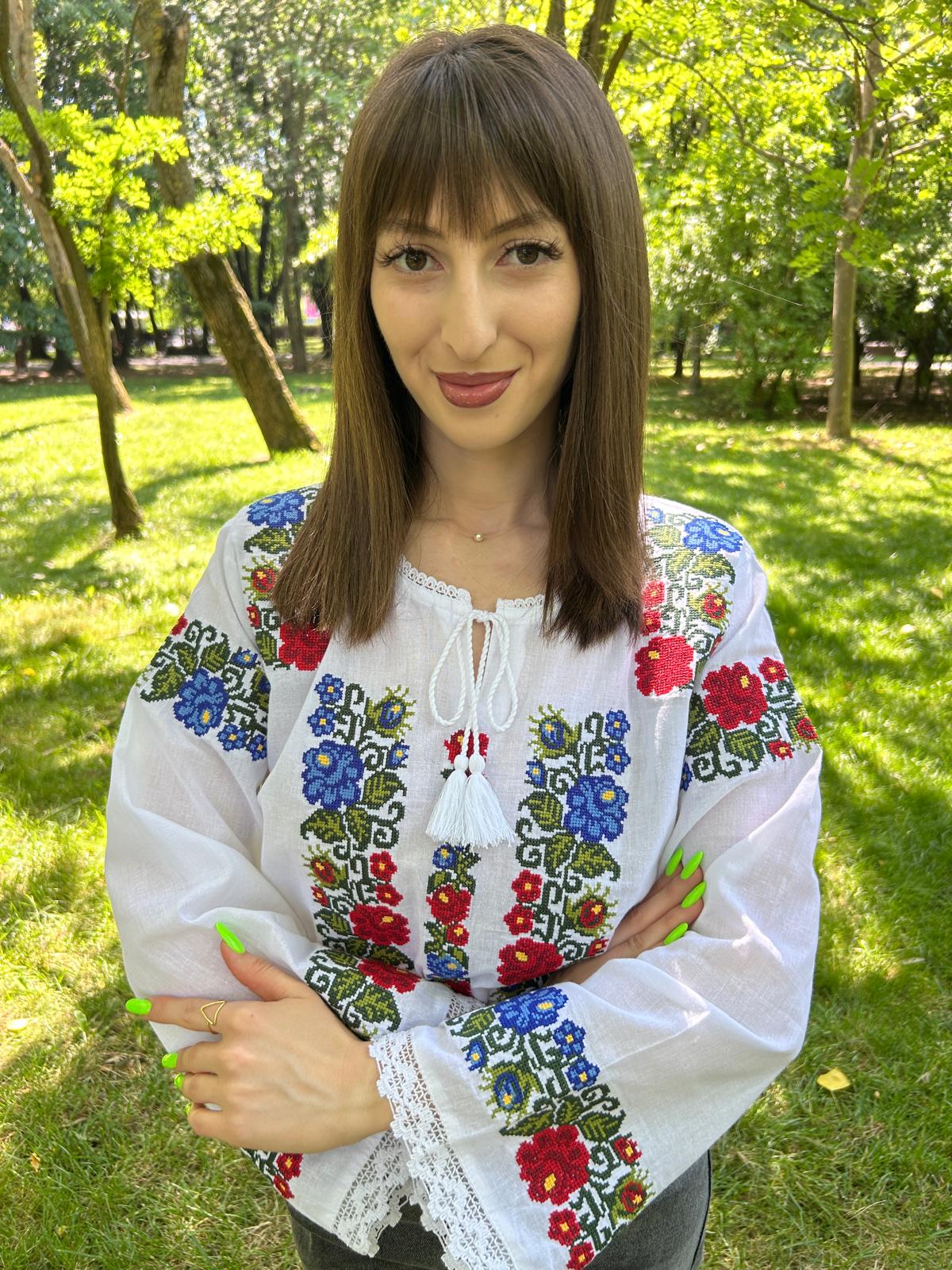 Ie tradițională femei TM1208 *motive florale* - M