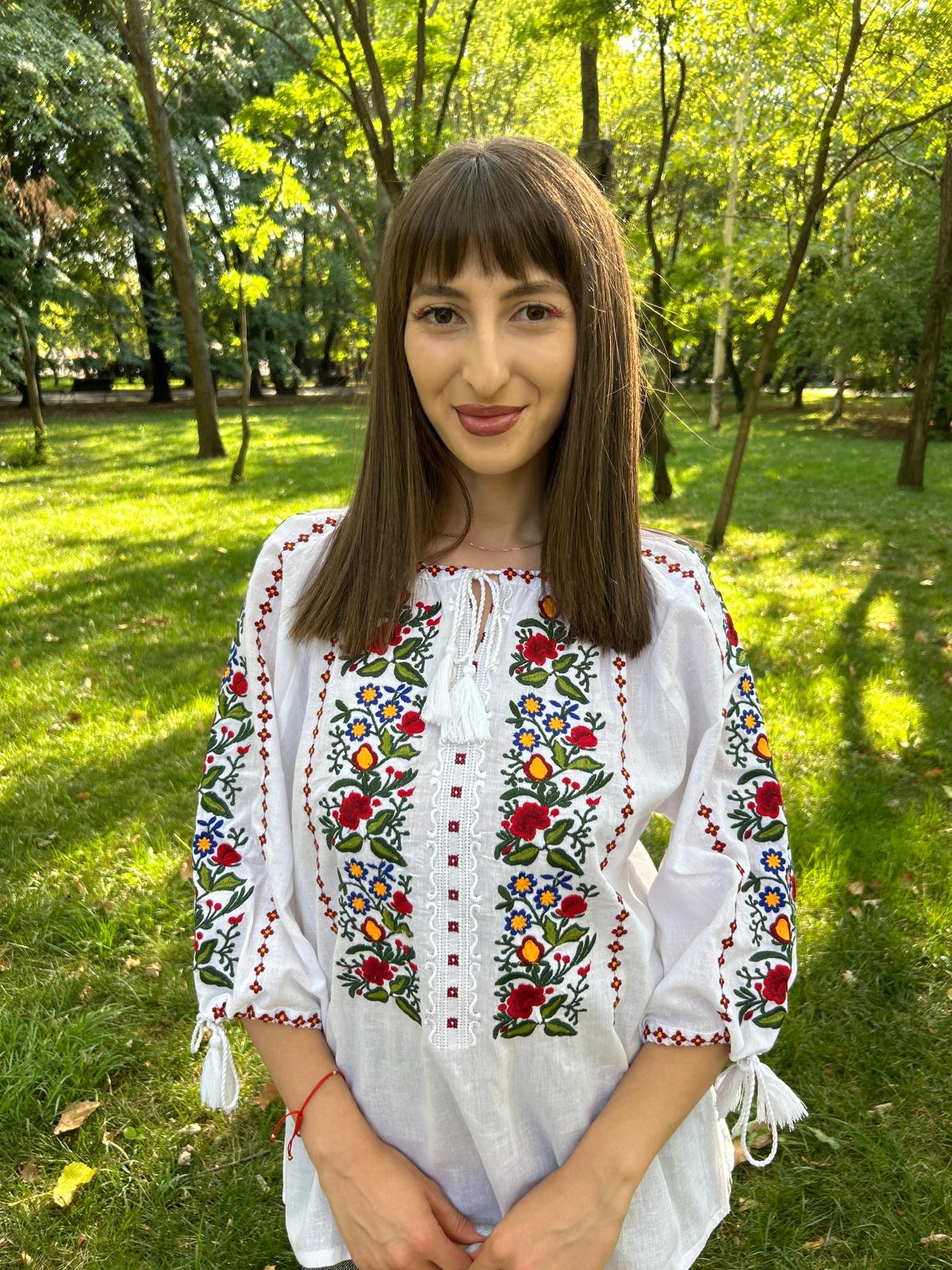 Ie tradițională femei TM1349 *motive florale* - 4XL
