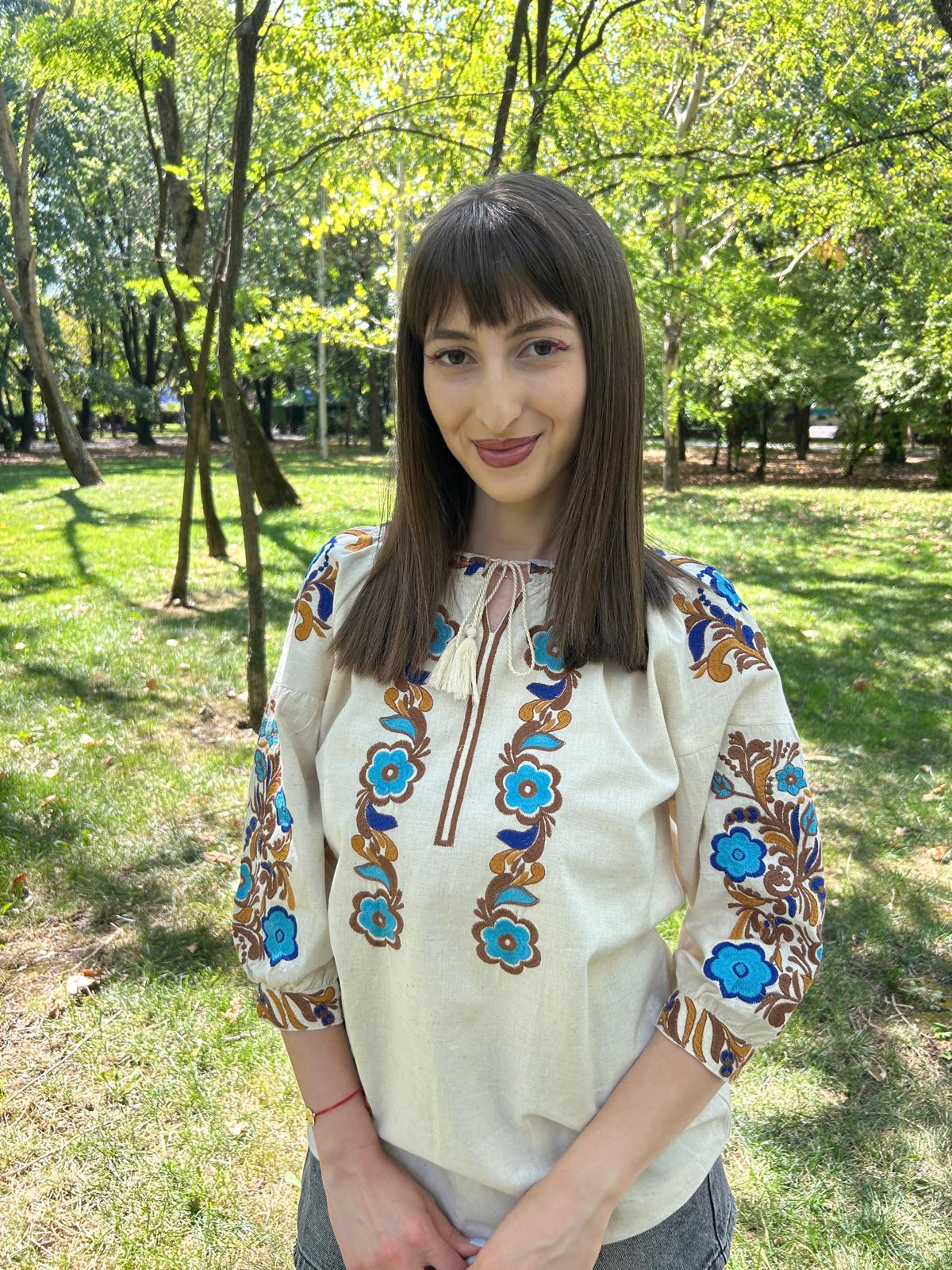 Ie tradițională femei TM1389 *motive florale* - 3XL