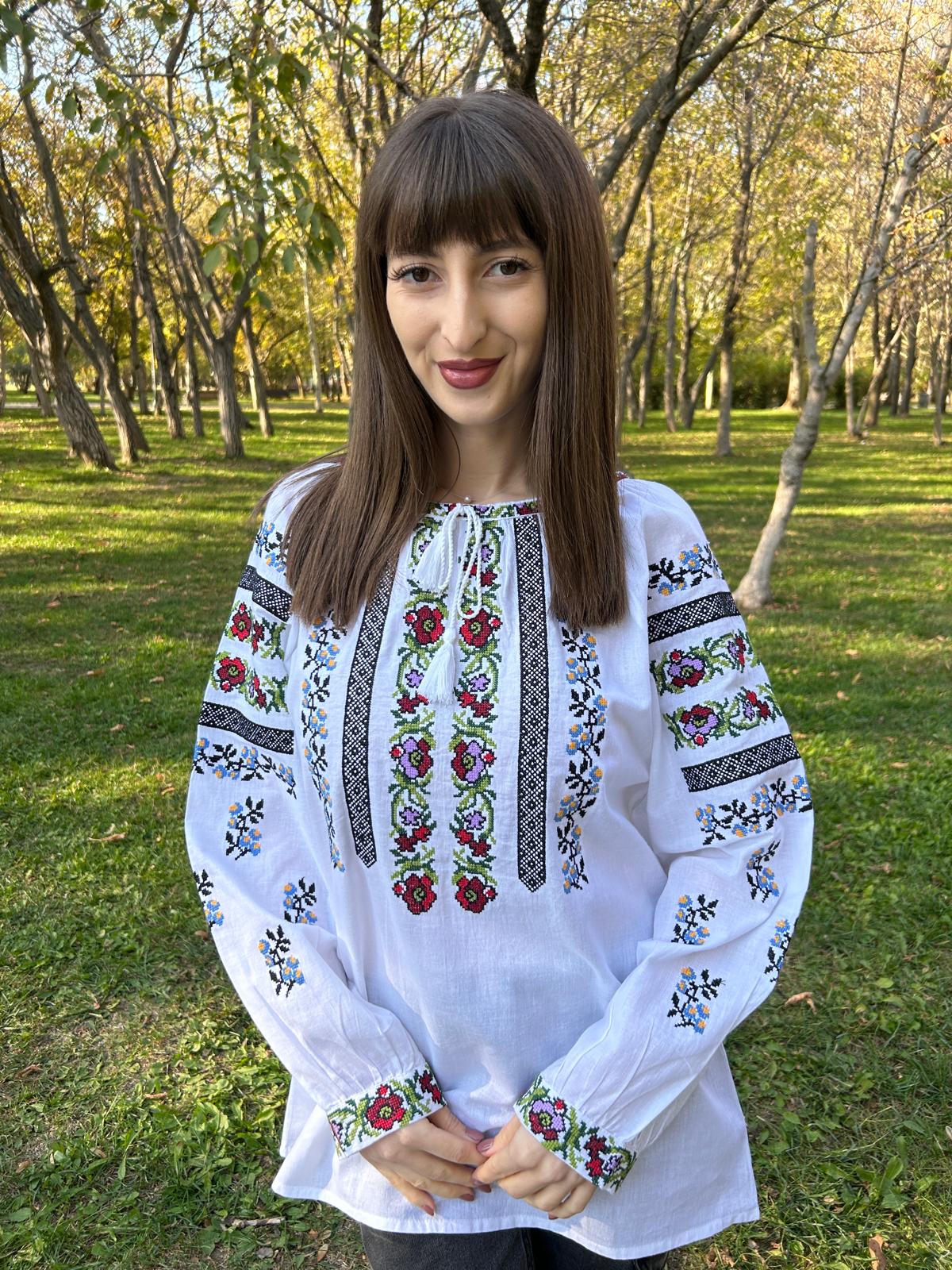 Ie tradițională femei TM1532 *motive florale* - XXL