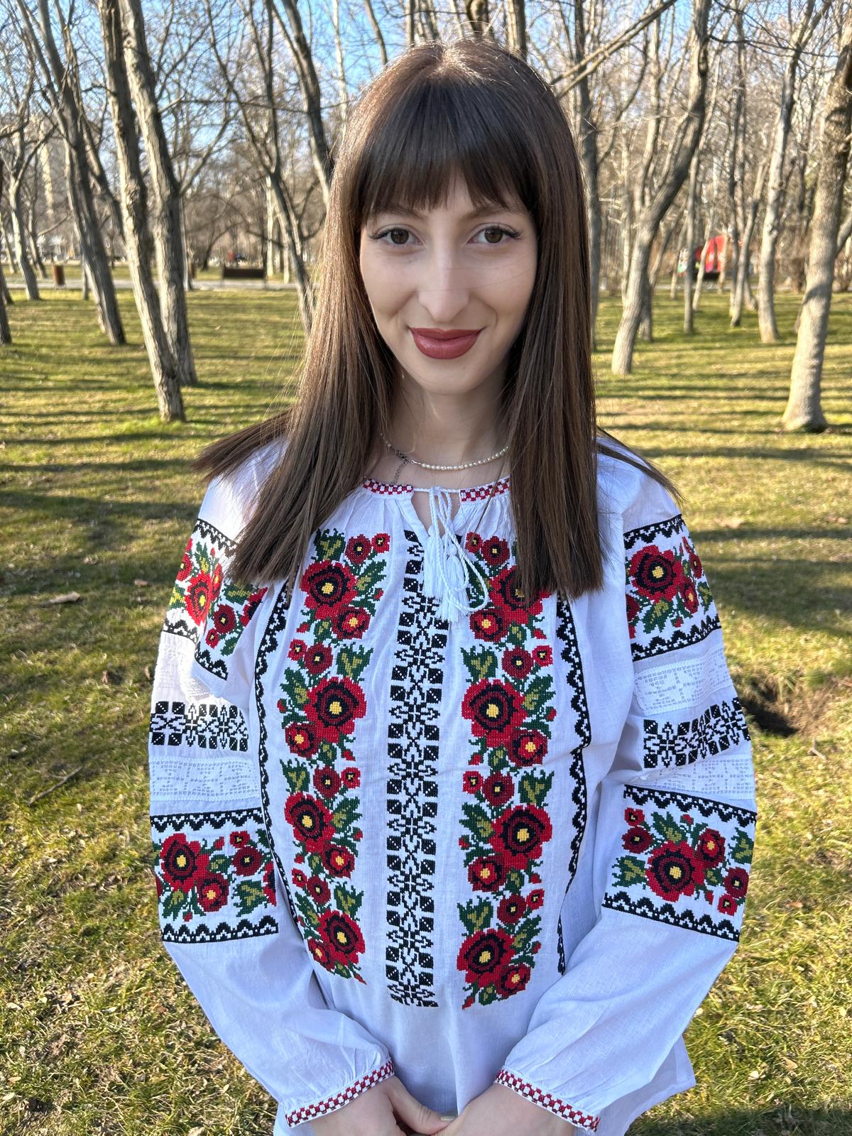 Ie tradițională femei TM1756 *motive florale* - M