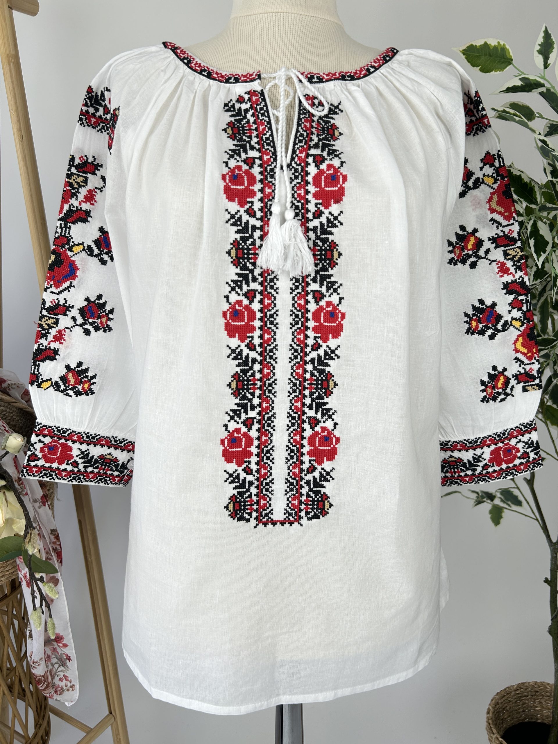 Ie tradițională femei TM1894 motive florale - XL