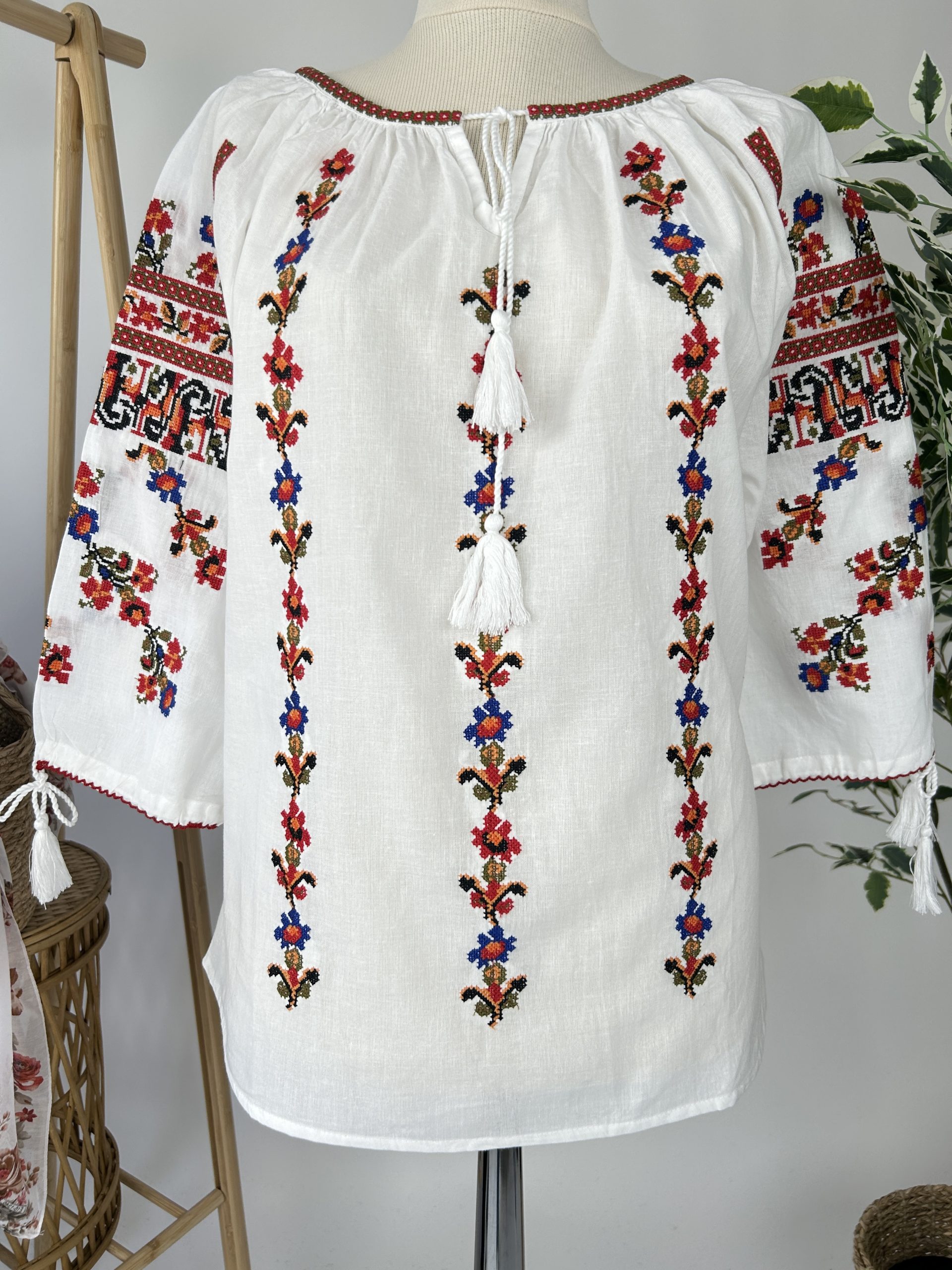 Ie tradițională femei TM1898 motive florale - XXL
